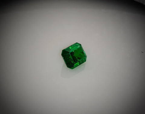 Natural Colombian Emerald - Emerald Cut - 0.82 ct - 100421-11