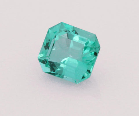 Emerald cut emerald 0.77ct